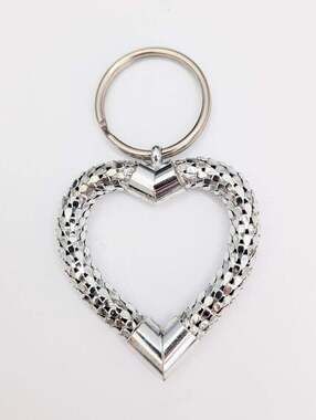 Large Silver-Tone Mettalic Mesh Heart-Shaped Keyring Keychain